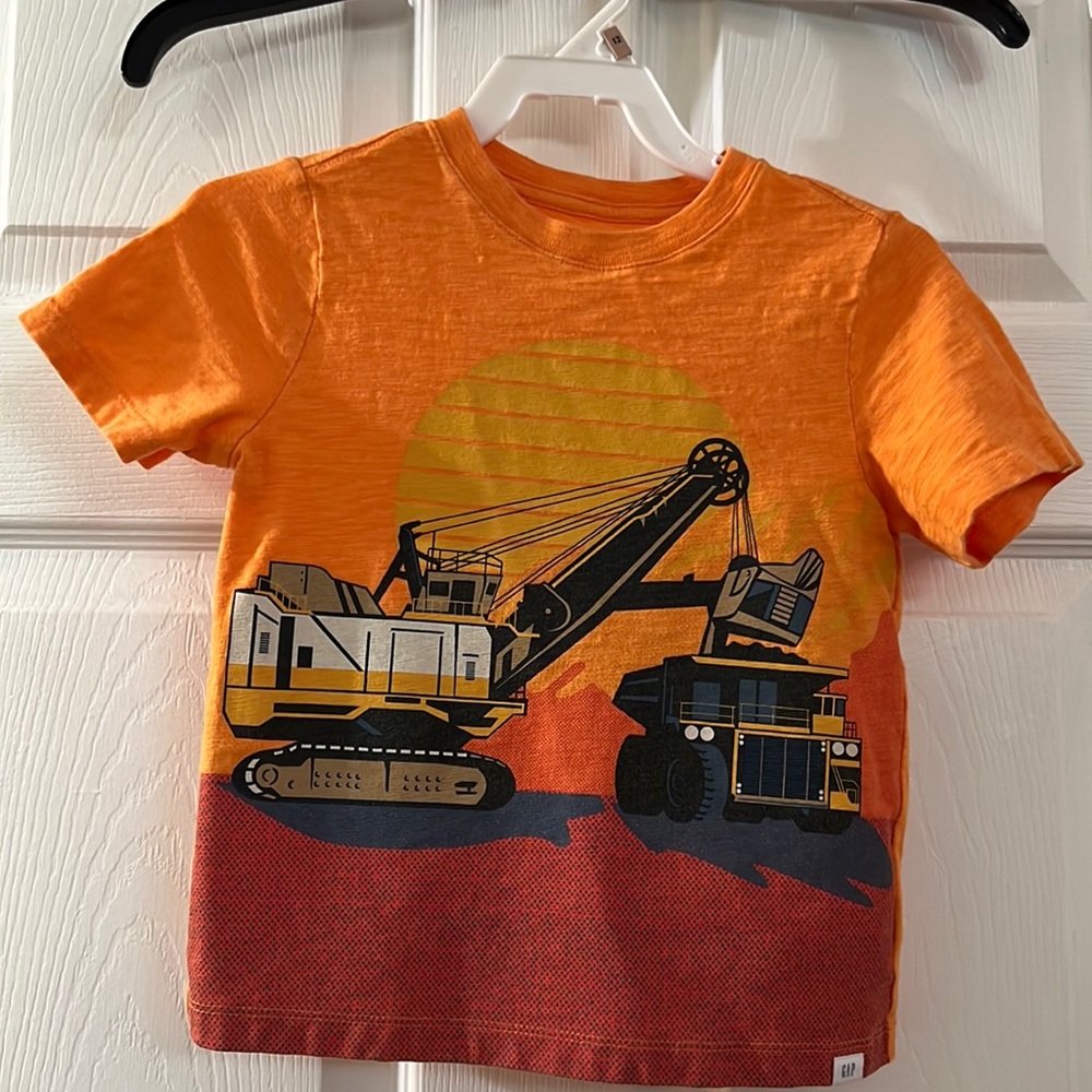 Gap boys 5t t-shirt